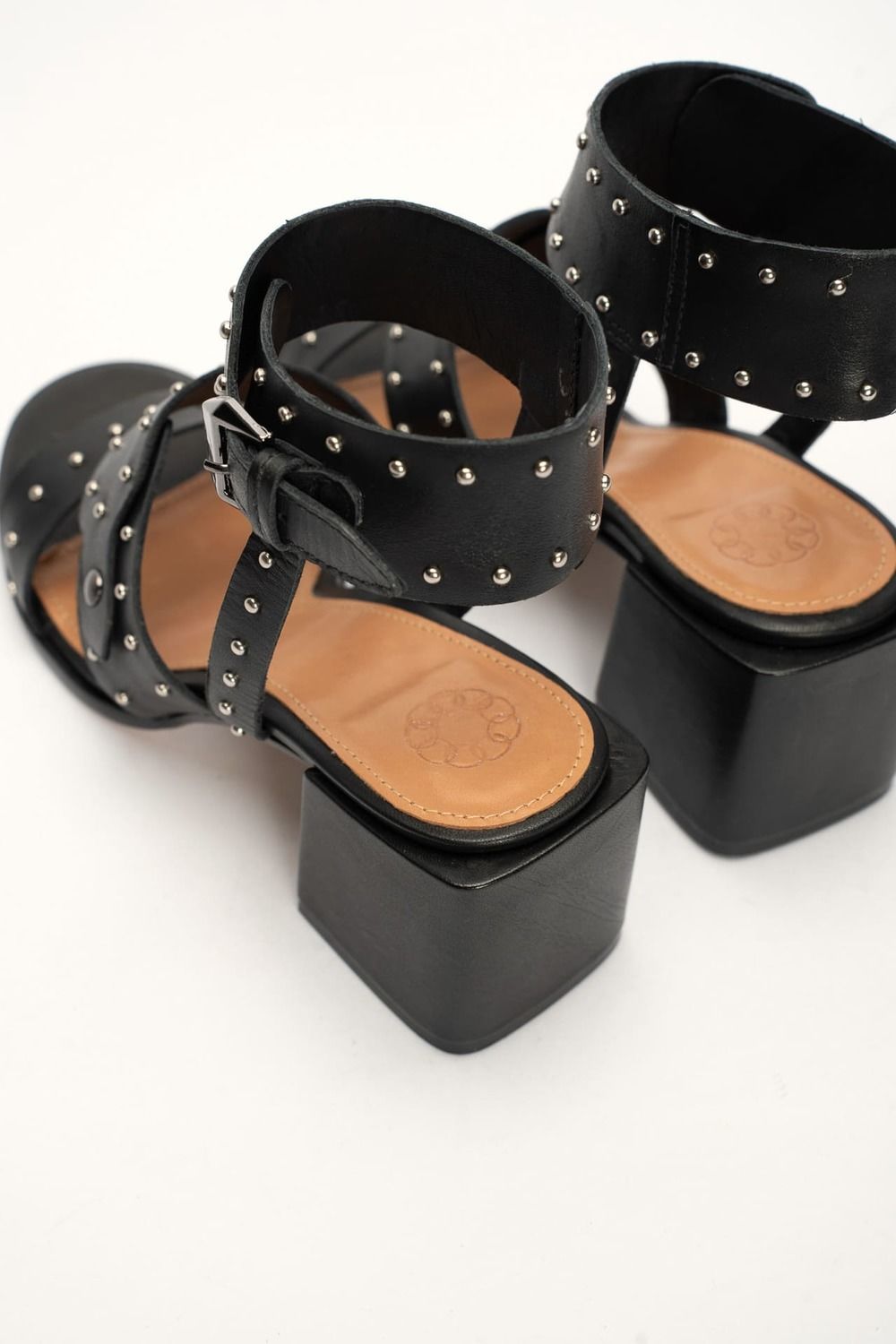 Sandalia Tory negro 36